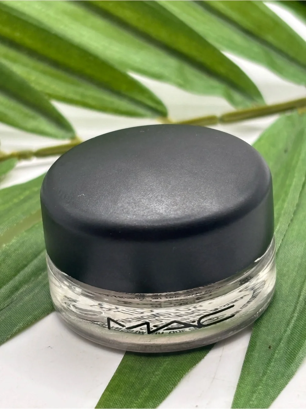 MAC Princess Cut Pro Longwear Paint Pot Eyeshadow pink